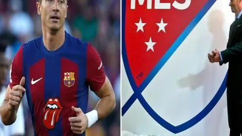 “Z180列车乘警与记者共战春运——绿皮车厢里的乡愁守护与希望之旅”